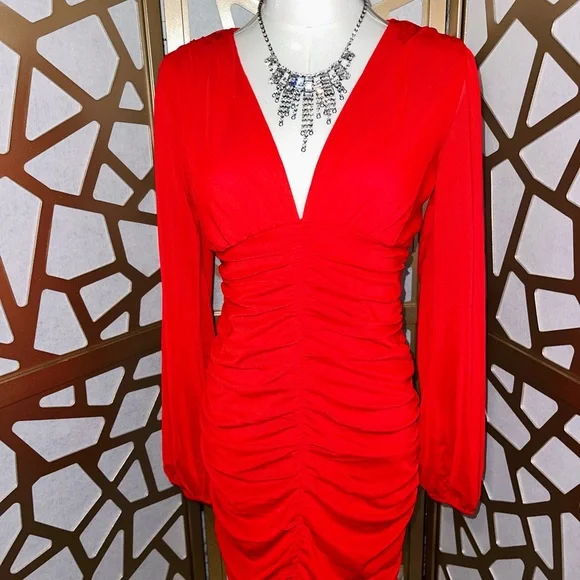 Elegant Red Ruched Dress - Picture 1 of 2